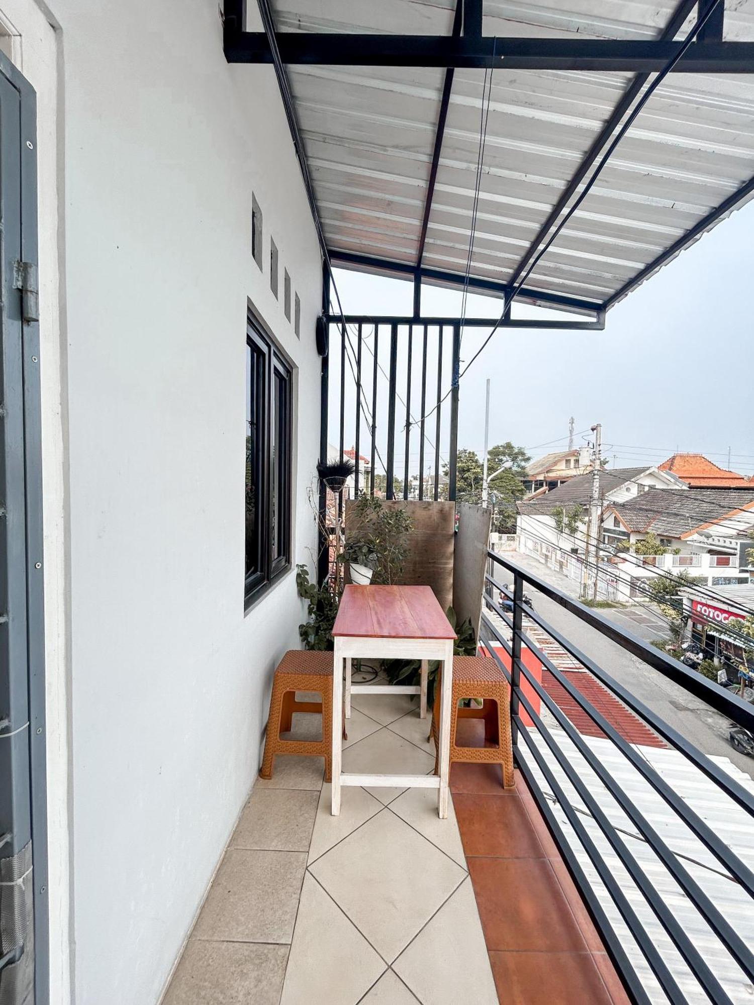 Rama Shinta Guest House & Coffee Yogyakarta Exterior foto